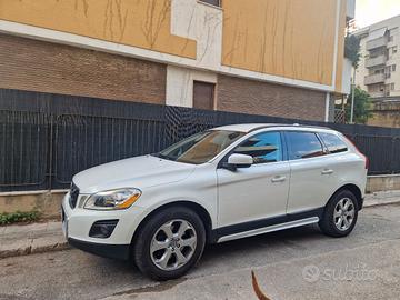 VOLVO XC60 D5