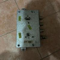 Serratura porta blidata