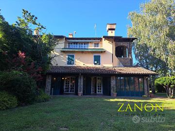 Compendio immobiliare - Dolegna del Collio