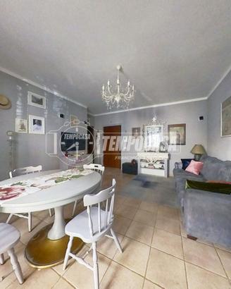 APPARTAMENTO P. TERRA CON GARAGE