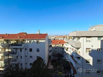 Appartamento trilocale con possibilità box auto