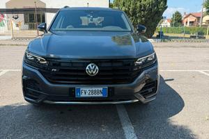 Volkswagen Touareg III  R-Line