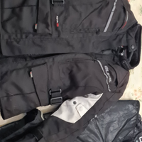 Abbigliamento moto donna