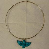 Collana rigida in argento, ciondolo in turchese