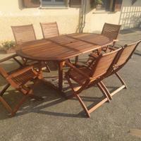 Tavolo da giardino e n. 6 sedie in legno massello