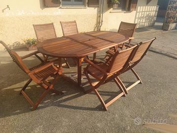 Tavolo da giardino e n. 6 sedie in legno massello