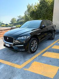 Jaguar F Pace