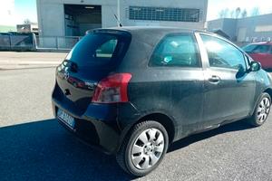 TOYOTA YARIS 1.0 BENZINA 