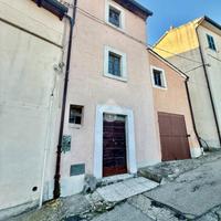 CASA SEMINDIPENDENTE A BASSANO IN TEVERINA