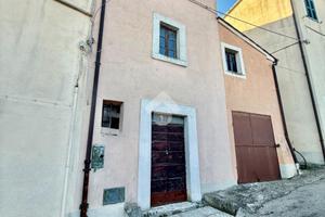 CASA SEMINDIPENDENTE A BASSANO IN TEVERINA