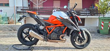 KTM SUPERDUKE R 1290 2022 TRACK PACK !