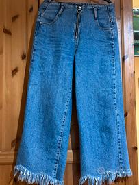 Jeans Zara a gamba larga con frange