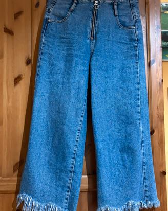 Jeans Zara a gamba larga con frange