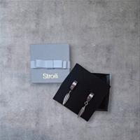 Orecchini stroili color argento a piuma