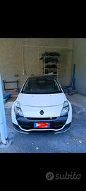 Scocca NUDA con documenti Clio RS 2000