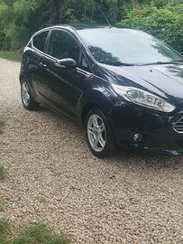 ford fiesta 1.2  intera per ricambi