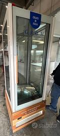 Vetrina Gelateria ISA Cristal Tower - R290