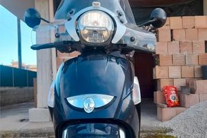 scooter scarabeo 250 i.e.