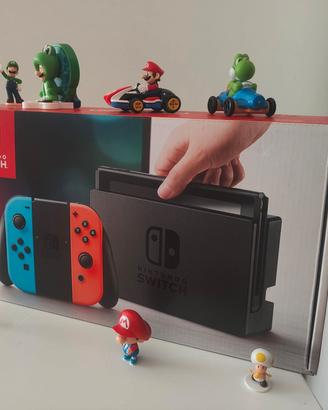 Nintendo Switch Neon V2 completa di accessori 