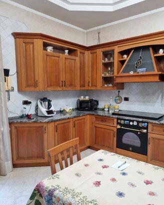 cucina snaidero  di legno 