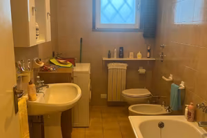 Ampio bilocale con terrazzo a Bosisio Parini