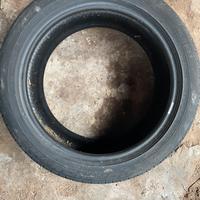 2 pneumatici 235/45 R19