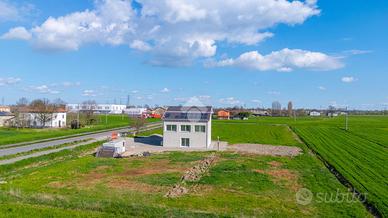 VILLA SINGOLA A REGGIO NELL'EMILIA