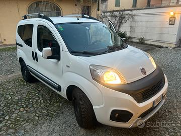 Fiat Qubo Trekking (con camperizzazione mobile)