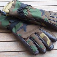 Guanti E.I. imbottiti mimetismo woodland mai usati
