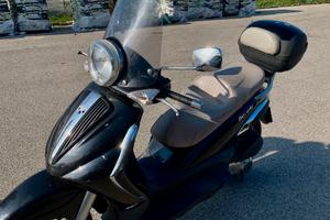 Piaggio Beverly 250 - 2023