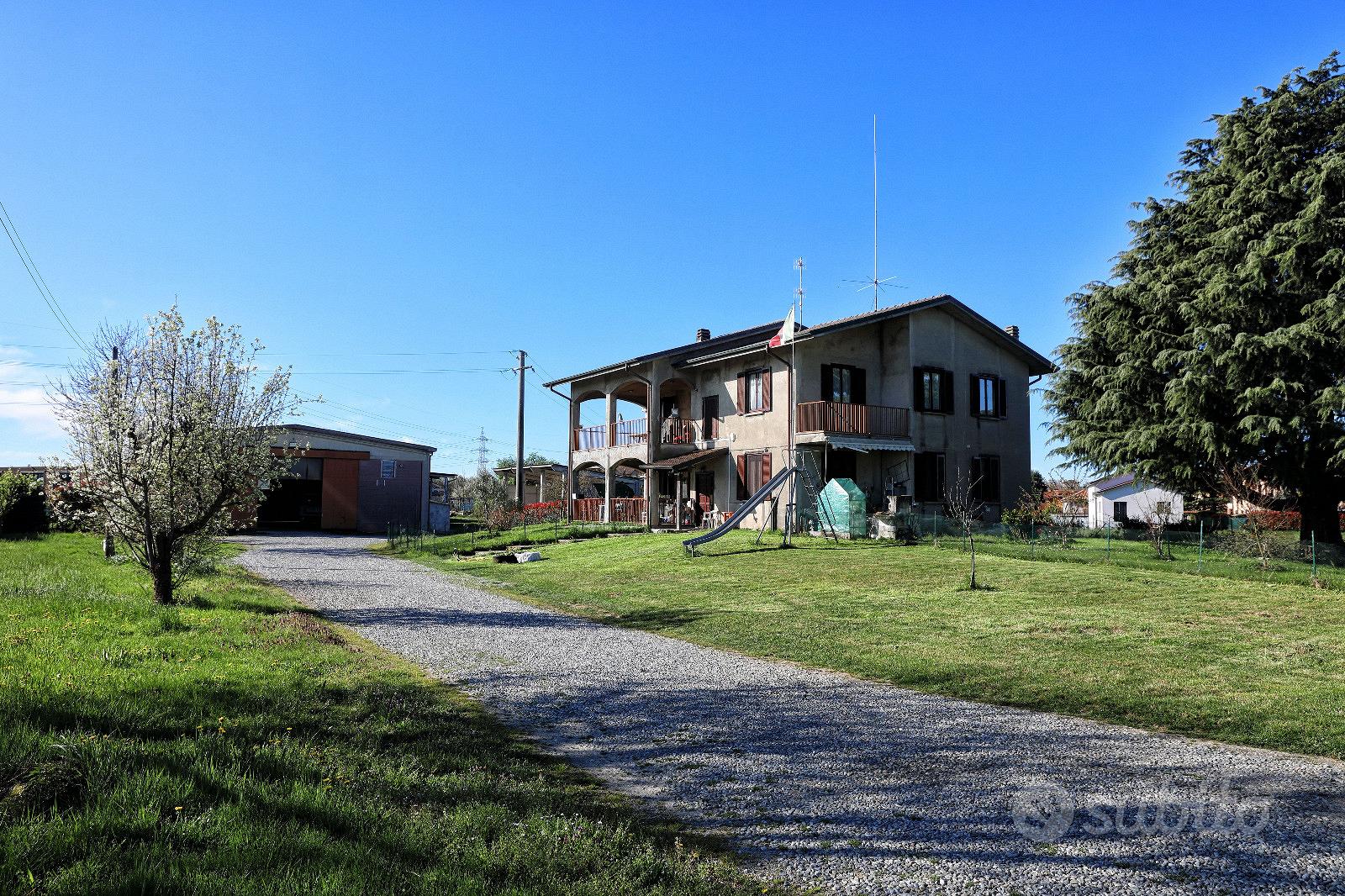 Compendio agricolo operativo 12.500 mq - vimercate - Vista 2