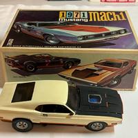 Kit PSM 1:25 Ford Mustang Mach 1 - Montato