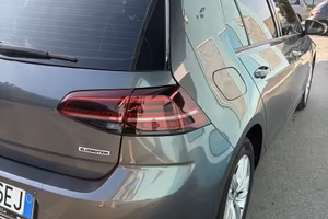 Volkswagen Golf VII 1.5 TGI 130 CV DSG Metano 2020