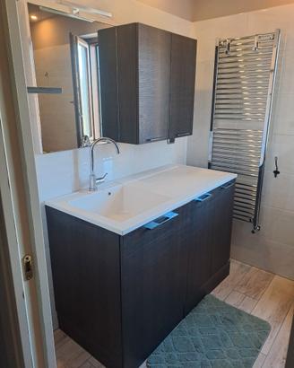 Mobile bagno compreso di lavatrice