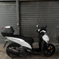 Yamaha Xenter 125
