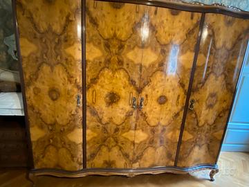 armadio guardaroba vintage in radica di noce