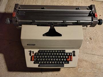 macchina da scrivere  FACIT