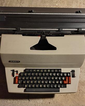 macchina da scrivere  FACIT