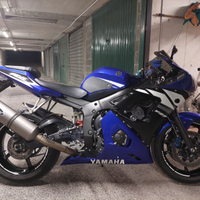 Yamaha R6