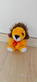 Leoncino leone di peluche morbido adorabile giallo