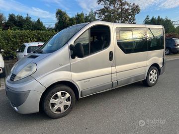 Renault Trafic T27 2.0 dCi/90 PC-TN Passenger Conf