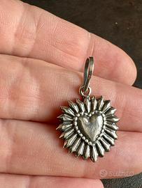 Ciondolo argento 925 cuore sacro