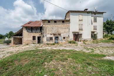 CASA INDIPENDENTE A BOSCO CHIESANUOVA