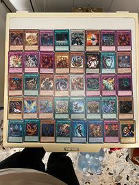 Lotto Yu-Gi-Oh! 650+ Carte: Rare, Holo e Vintage