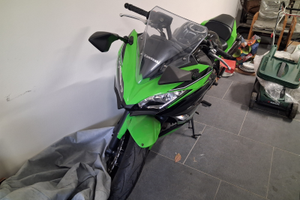 Kawasaki ninja 650 2017 solo 2000 km