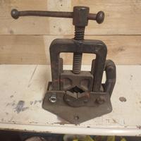 Morsa da banco per tubi