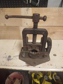 Morsa da banco per tubi