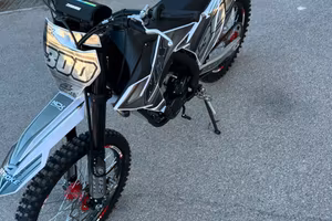Cross 300cc 4 tempi