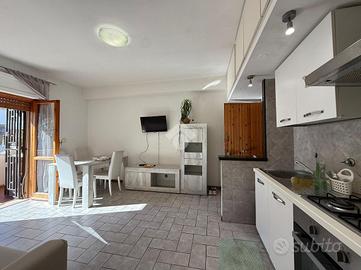 2 LOCALI A SANTA MARINELLA