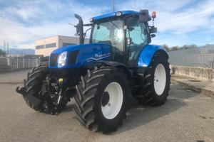 TRATTORE AGRICOLO NEW HOLLAND T6.175